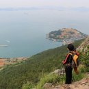 운산 아래 구름 이미지