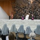 교황, 예수 성체 제자 수녀회에 “포용의 길을 도모하십시오” 이미지
