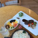 모힝 비스트로 이미지