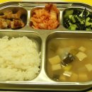 12월29일식단-보리밥,깍두기,감자된장찌개,돼지고기완자전,미역오이무침 이미지