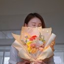 포포플라워 | 기념일꽃다발로 특별한 포포팬시 생화같은 대형 비누LED스탠딩 꽃다발+미니카드