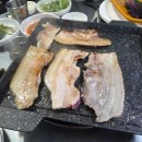 꿀꿀이뒷통참숯구이