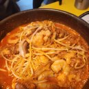 낙원당 낙곱새전문점 경희대점 | 50. 하늘이 두쪽나도 솟아날 구멍은 있다.