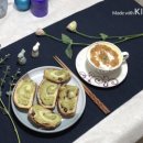 말차마블식빵과 단호박라떼 이미지