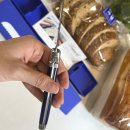 김사랑김밥 | 파리바게뜨 파란라벨 × 장네론 라귀올 콜라보 브레드 나이프 수령 후기