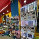 토이모아(TOY MOA) | 건대 소품샵 추천 | 토이쩔어스 피규어,굿즈 가득