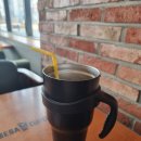 ☕✨ [시흥 카페] 메가커피 시흥장현점 방문 후기 | 아아 맛집에 주차까지 편해?! 찐 동네 카페 발견 🎉