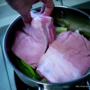 [간단 요리]물없이 간단히 만드는 정말 맛있는 돼지고기 수육 이미지
