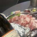 비노떼가 정말 좋아하는 과일선물을 한보따리 들고 오랜만에 비노떼 와인까브를 찾아주신 반가운 지인들과 함께 이미지