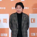 김윤석, &#39;대가족&#39; 무대인사서 촛불 집회 언급 &#34;마음은 그곳&#34;[스타이슈] 이미지