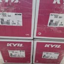 렉서스 ES300h AVV60 (2013~2017년) 프론트 쇼바 좌,우입니다. #OEM 가야바 이미지
