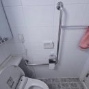 뜨란채 화장실 | 안양 주공뜨란채 장애인 전용 손잡이 화장실에 설치