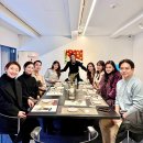 갤러리헬스 | [VIP 초대] 성북동 우손갤러리 전시 후기｜이헌정 작가 〈Color &amp; Object〉, 색과 오브제로 시작한 2026