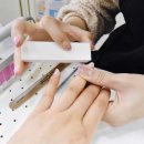 손톱하는뇨자 이미지