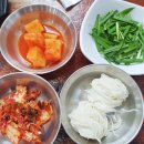 엄마국밥 이미지