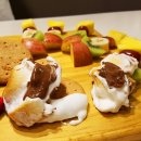 맛있는 빵과 달콤 디저트 이미지