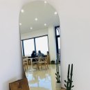 락 | [김포/통진] 신상카페 '어큠커피' | 반짝이는 바닥과 평온한 분위기가 있는 곳