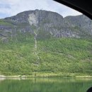 안민도로 위(전망대아래) | Fjord 게이랑에르 피오르드 여행 -1 / Bøyabreen Glacier Viewpoint, Loen, 달스니바(Dalsnibba) 전망대