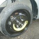 차량 무게를 줄이기 위한 템포러리 타이어! 이미지
