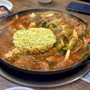 부대찌개가 맛있는 망원역 맛집 의정부부대찌개 점심 방문