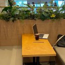 투썸플레이스 익산유천생태습지 공원점 이미지