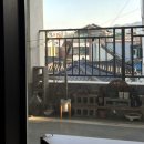 골라바 | [강릉] 빈티지 감성 가득, 야외 테라스가 있는 분위기 좋은 와인바 ‘레어’