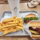 뉴욕버거터미널점 | 인천국제공항 2터미널 24시간 오픈 식당 맛집 쉐이크쉑 쉑쉑버거