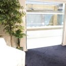 안경 파는 남자 이미지