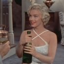 7년만의외출 이미지