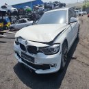 bmw F30 폐차 헤드라이트 앞범퍼 320D 수입차중고부품 이미지