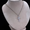 많은 분들에게 사랑받는 플래티늄 십자가 목걸이 소개 이미지