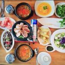 까치울먹거리촌 | 2026 부천 원미산 진달래축제 일정 &amp; 개화 상황 총정리 봄나들이로 최고의 코스 [ 카피트립 추천여행]