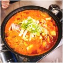 홍가네 김치찌개 | 인천 송도 맛집 순대국 오징어찌개 홍가네 사골국밥