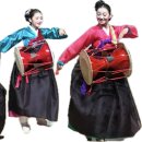 나란히 흐르다 이미지