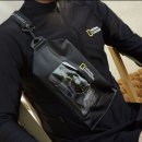 핸드폰활용법교실 A | 여름 바캉스 준비 끝내는 법, 핸드폰 방수팩 추천 내셔널지오그래픽 슬림 크로스백 후기