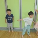 유아체육-나무블록 놀이 이미지