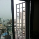 강남구 청담동 삼성아파트 여닫이형 격자안전창 설치 이미지