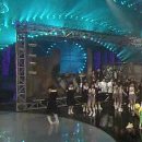 가요대축제 中 소녀시대와 원더걸스의 훈훈한 댄스타임^^ 이미지