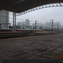 [Z13/14次의 상하이-난징( 沪 宁城 际 铁路)고속철도 시승기] 제9편 동영상(14)------창저우(常州)역에서 G7111열차 통과 동영상 이미지