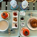 5월 감꽃 10월 홍시 이미지