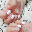 화이트네일 이미지