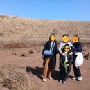 [제주 금오름] 완만한 20분 끝에 마주한 대자연, 가족 여행 후기 (소요시간/난이도)