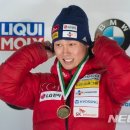 피나는 노력으로 한 이미지