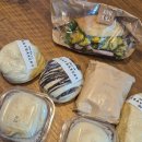 🍞 부산 빵지순례의 성지, 더베이베이커리 방문 후기쫀득함과 고소함의 정석, 힐링 디저트 천국