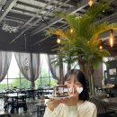 딸기 노래연습장 | [🧸Outfit of the day] 여름 홀터넥 코디 (언니생일 맞이 용인중앙시장, 칼리오페 카페레스토랑 데이트)