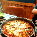 철판위에 닭갈비 이미지