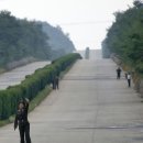 주말 감상 - 북한의 고속도로 이미지