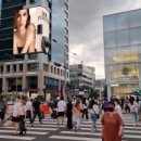 홍대입구역 2번 출구 삼성스토어 앞 이미지