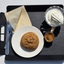 상하평화목장 | 밀양 카페 그로브, 쫀득한 그로브찰빵과 상하목장 아포가토 맛집 (저수지 뷰·애견동반)