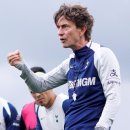 일단 레딩전에서는 손흥민 출전 시킨다는 프랭크 감독 이미지